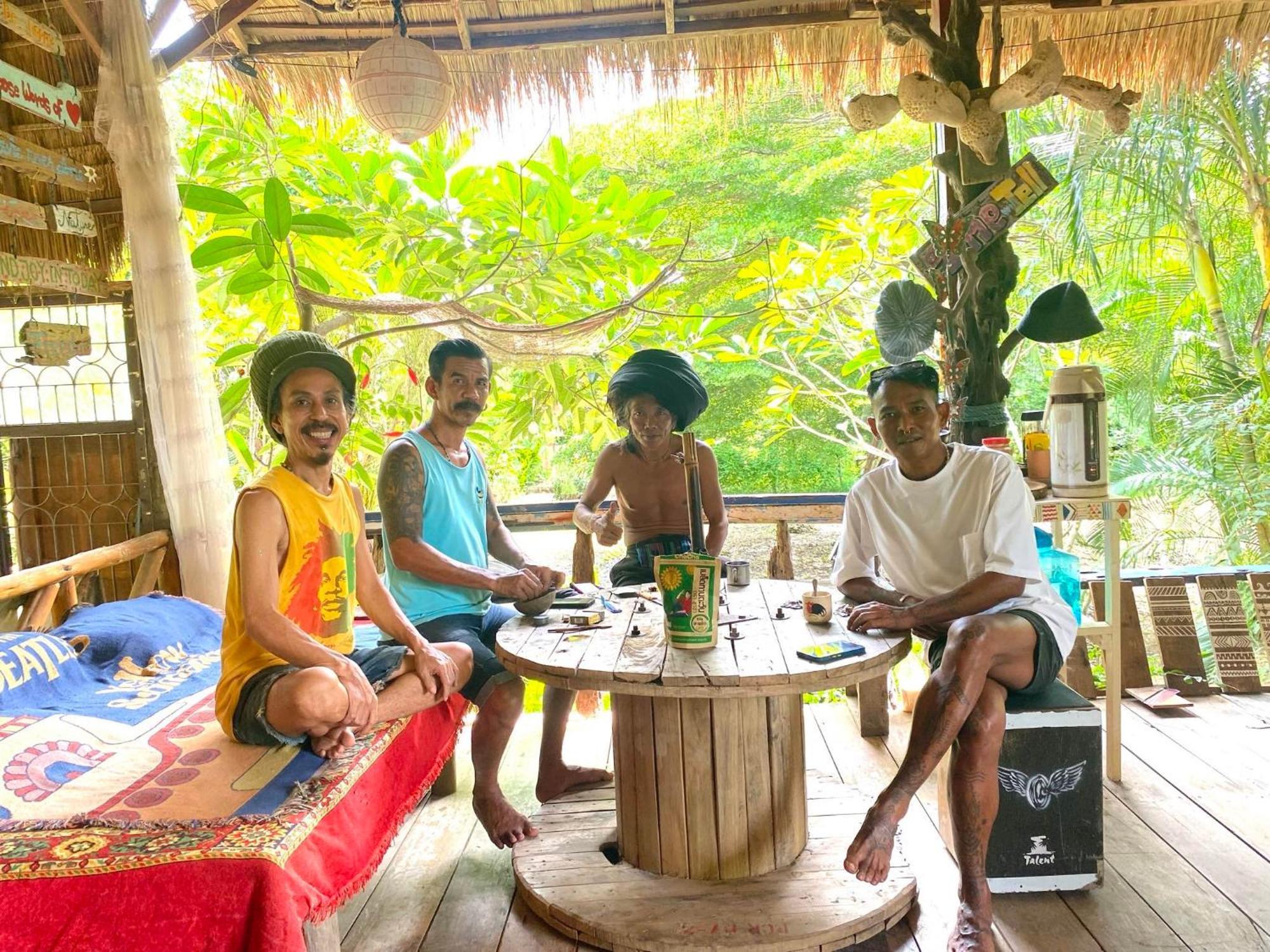 Seree Bungalows & Chill Bar เกาะช้าง ภายนอก รูปภาพ