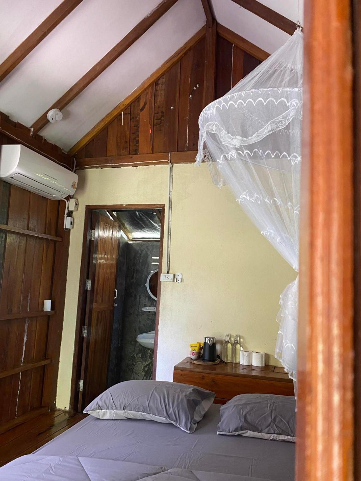 Seree Bungalows & Chill Bar เกาะช้าง ภายนอก รูปภาพ