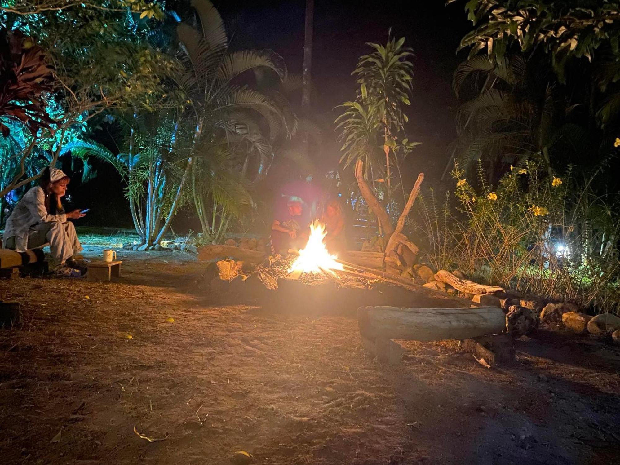 Seree Bungalows & Chill Bar เกาะช้าง ภายนอก รูปภาพ