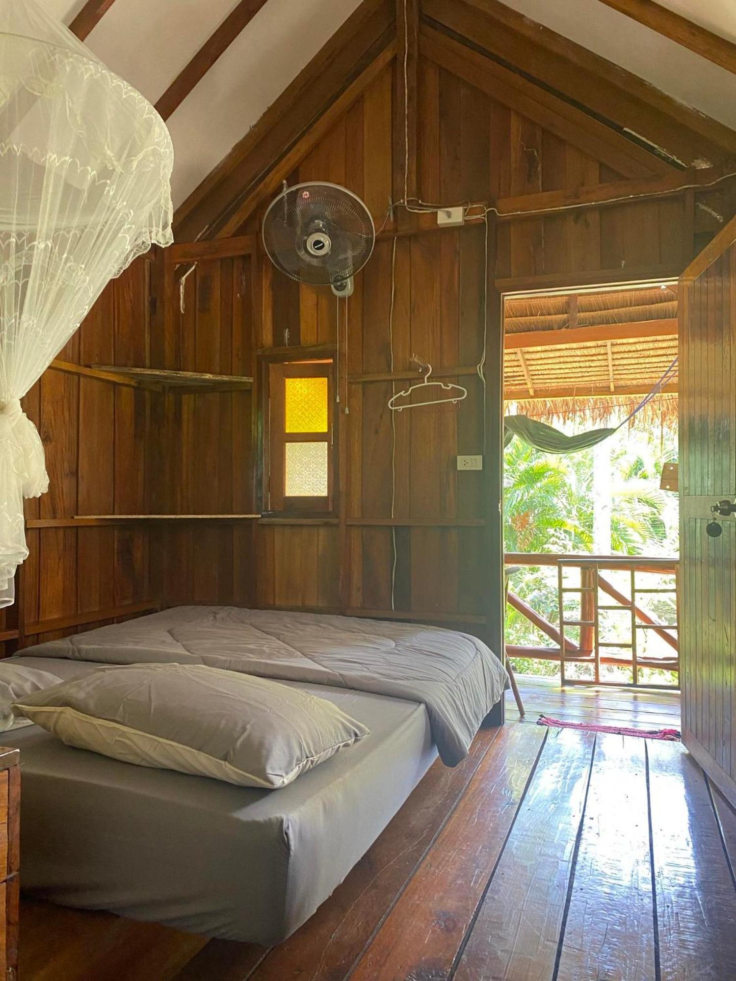 Seree Bungalows & Chill Bar เกาะช้าง ภายนอก รูปภาพ